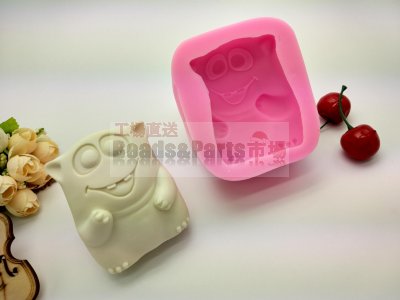 シリコンモールド小さな怪物 DIY手作り石鹸型 ピンク88X78X36mm【2ヶ】